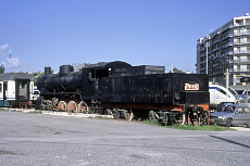 シラクーザ駅横に置かれた蒸気機関車