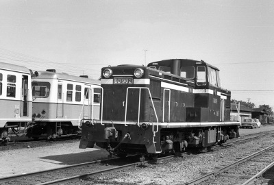 ディーゼル機関車DD902