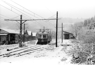 雪の七谷駅