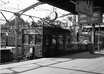 上野駅の配給車
